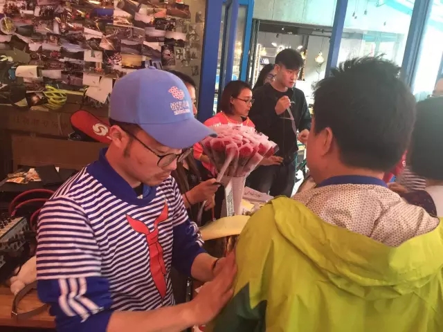 哈哈体育 09fb5